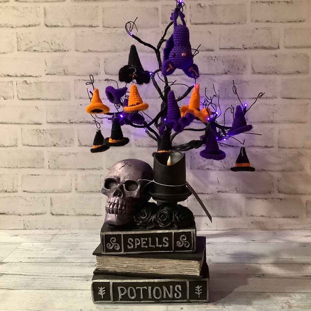RACHEL ZOE 10in Metallic Skull On Book Stack